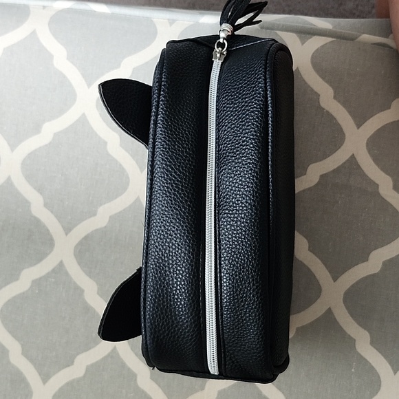 Cat Toiletries/Makeup Bag - Picture 5 of 13